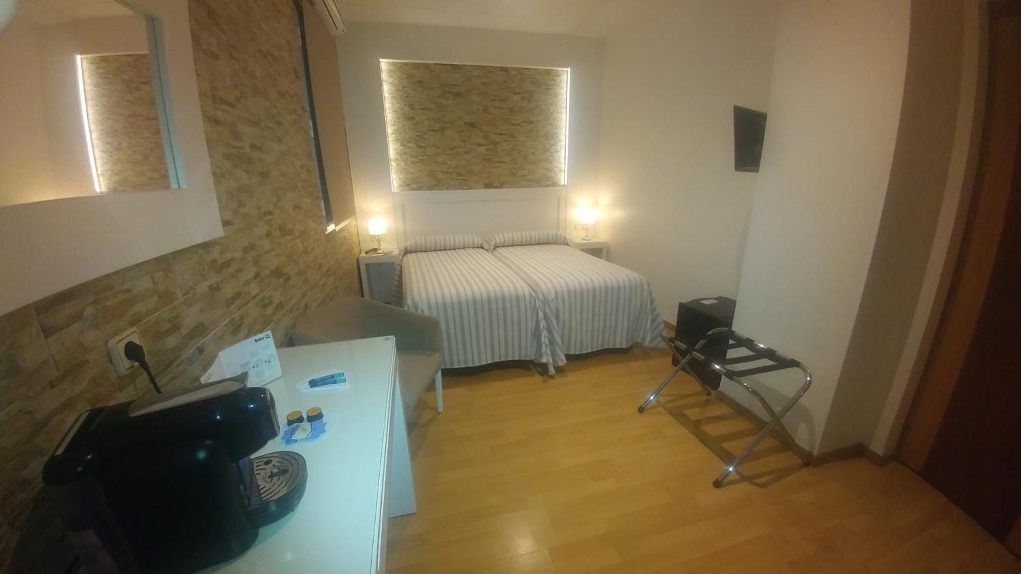 Hostal Paris Сан Фернандо Экстерьер фото